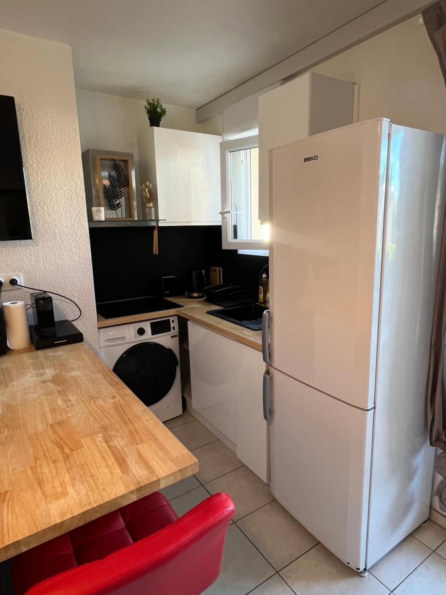 Joli T2/ Tram/ Clim/ Parking/ Wifi/ Piscine Apartment Montpellier Ngoại thất bức ảnh