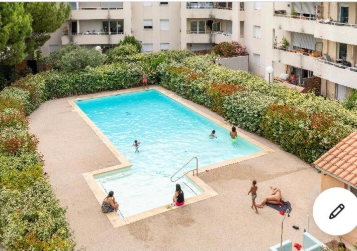 Joli T2/ Tram/ Clim/ Parking/ Wifi/ Piscine Apartment Montpellier Ngoại thất bức ảnh