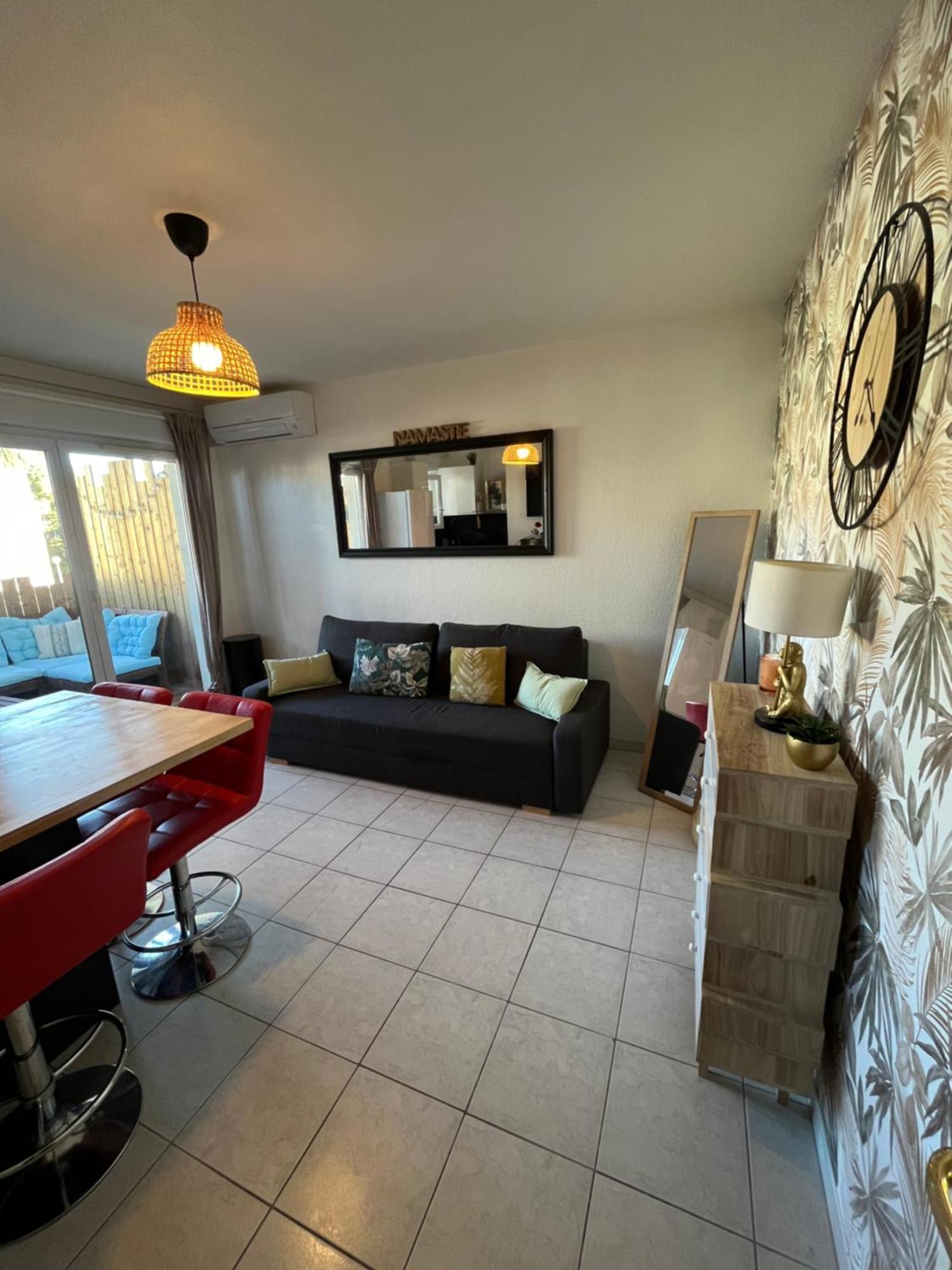 Joli T2/ Tram/ Clim/ Parking/ Wifi/ Piscine Apartment Montpellier Ngoại thất bức ảnh