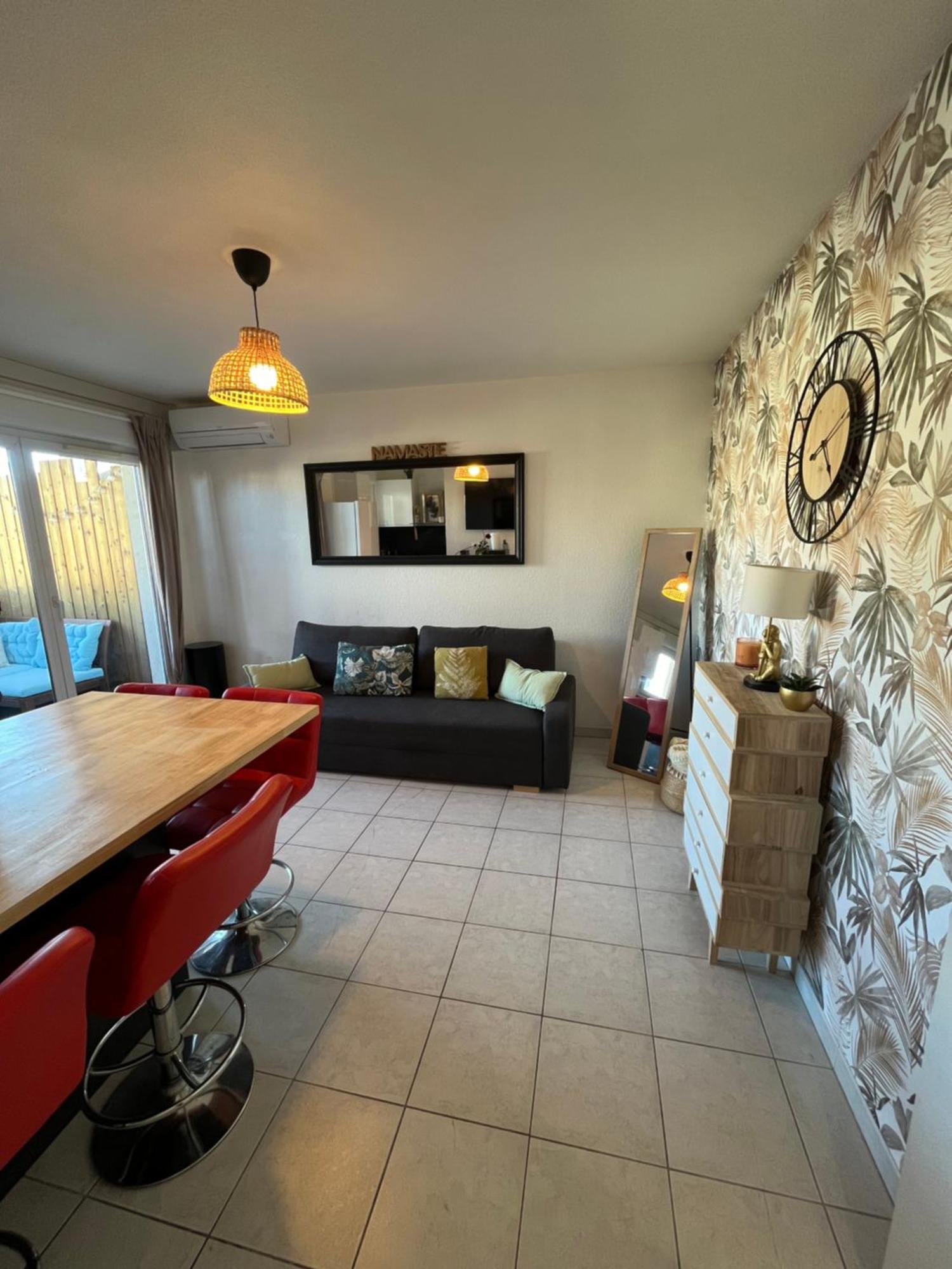 Joli T2/ Tram/ Clim/ Parking/ Wifi/ Piscine Apartment Montpellier Ngoại thất bức ảnh
