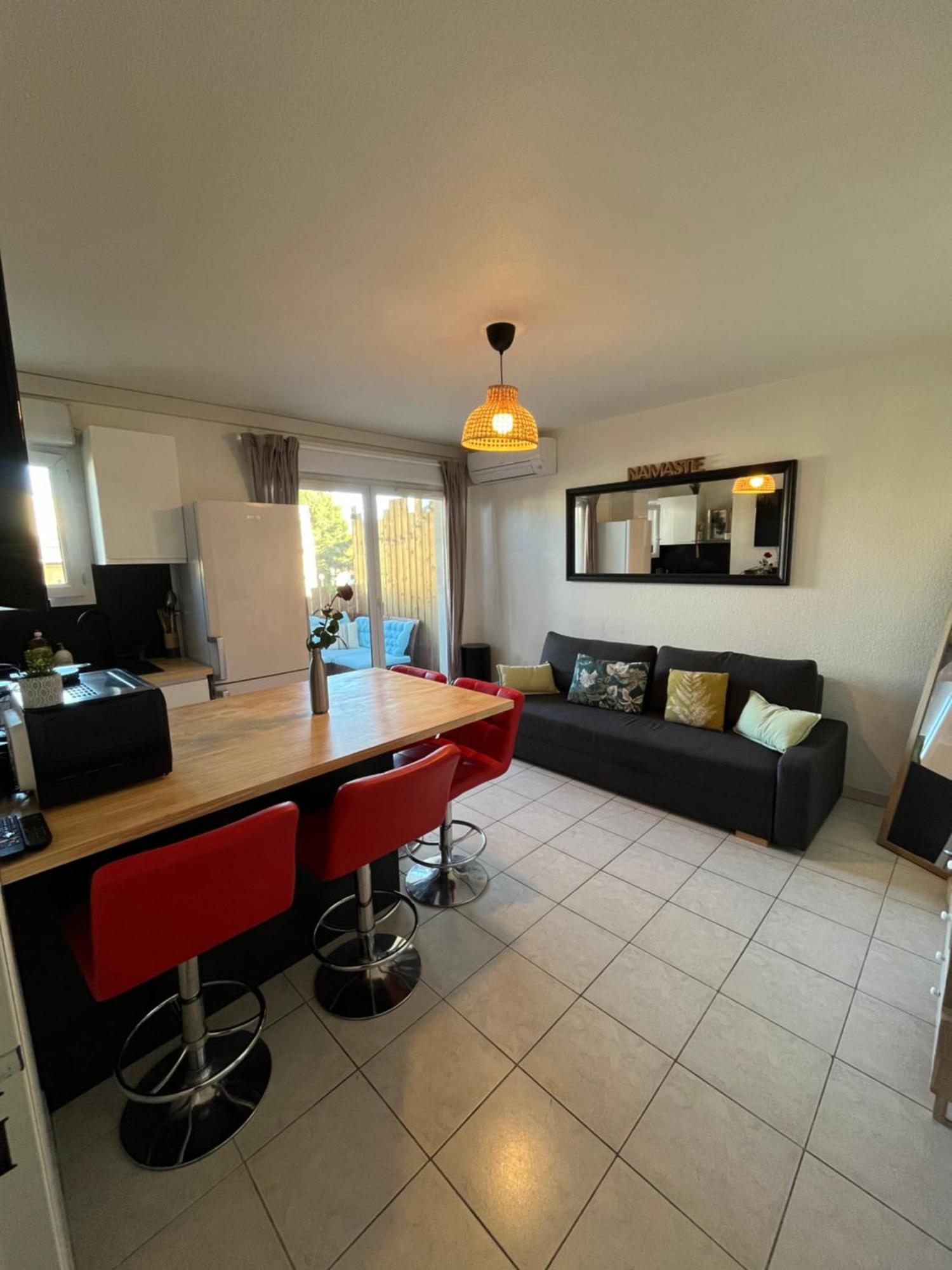 Joli T2/ Tram/ Clim/ Parking/ Wifi/ Piscine Apartment Montpellier Ngoại thất bức ảnh